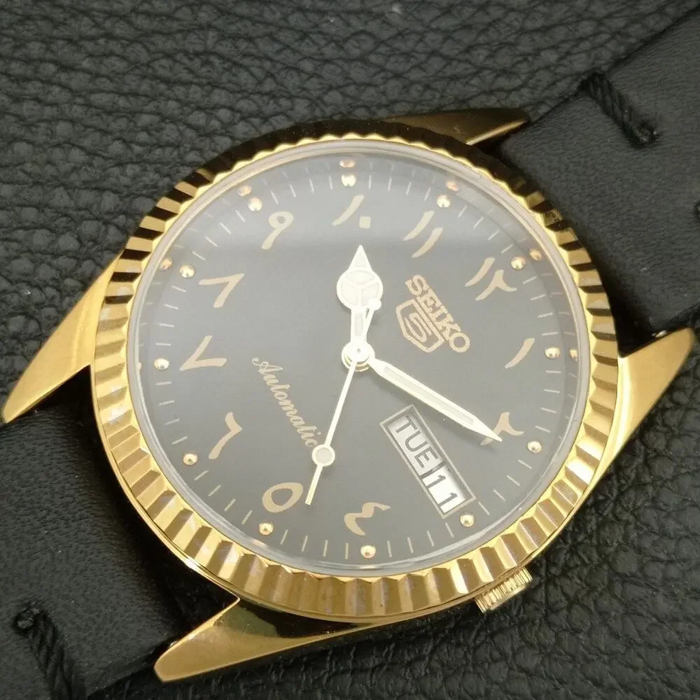 Vintage 1986 Seiko Automatic Mens Gold Watch W/daydate & Gold accents